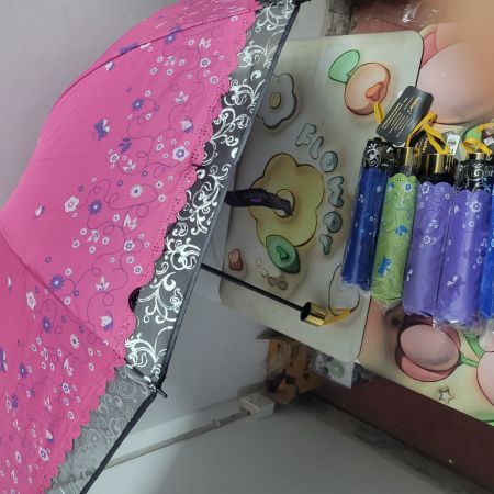 8-Rib Stylish Folding Umbrella – UV & Rain Protection-pink